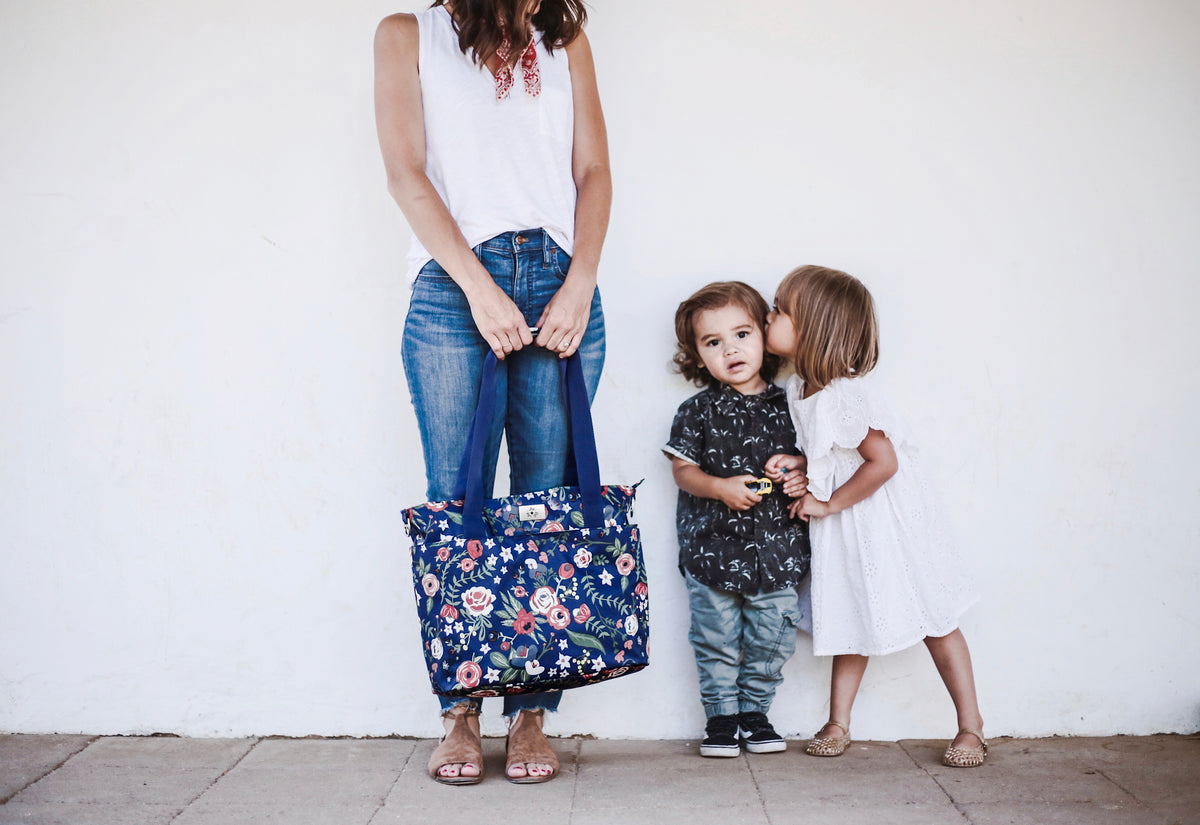 Encore tote best sale midnight posy